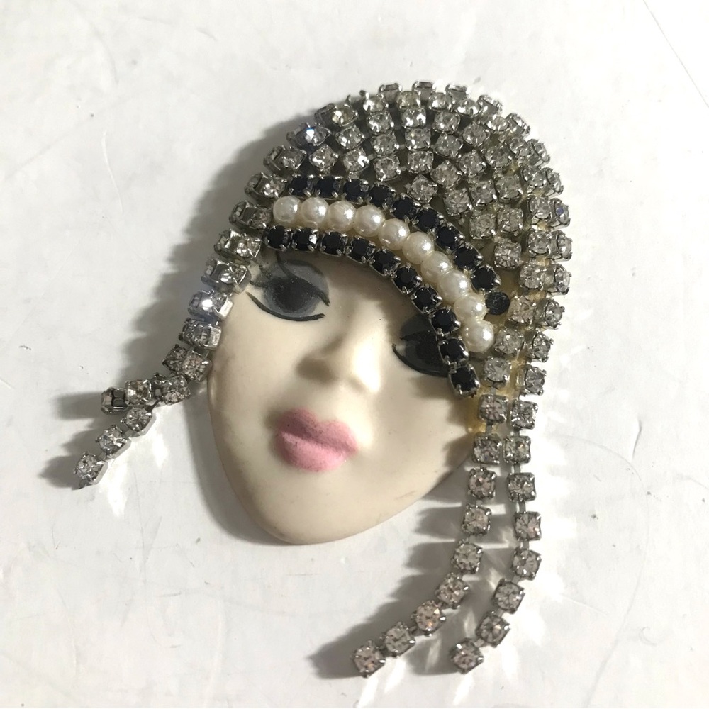 Rhinestone and Pearl Flapper Face Brooch — Silver and Black